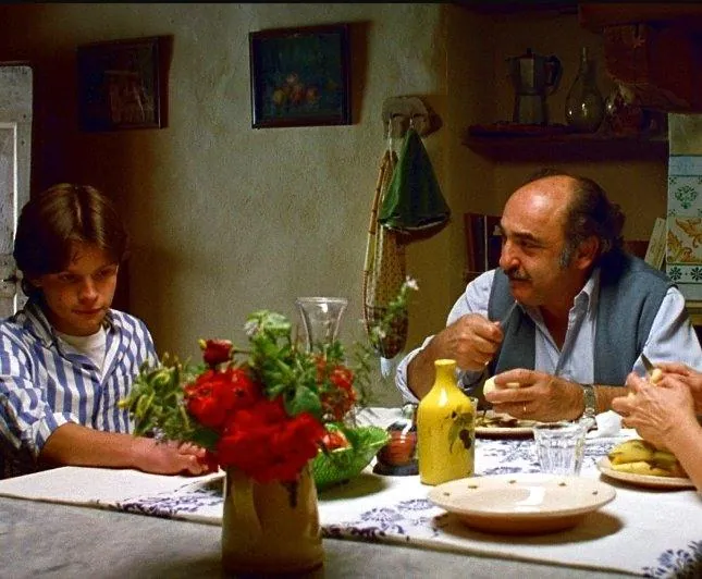 Тем летом (2008) через торрент бесплатно Тем летом (2008) фильм через торрент бесплатно