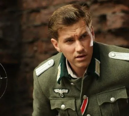 Снайперы: Любовь под прицелом (2012) через торрент бесплатно Снайперы: Любовь под прицелом (2012) сериал через торрент бесплатно