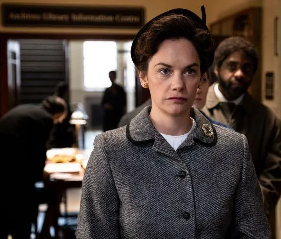 Миссис Уилсон (2018) через торрент бесплатно Миссис Уилсон (2018) сериал через торрент бесплатно