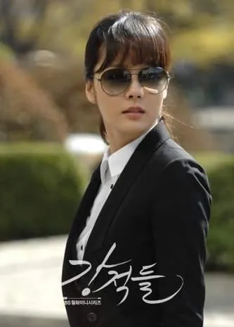 Непримиримые соперники (2008) через торрент скачать Непримиримые соперники (2008) сериал через торрент скачать