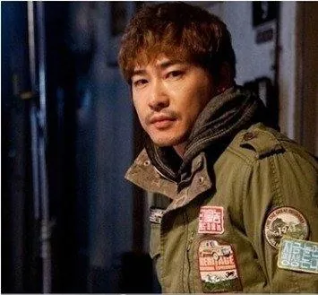 Большой человек (2014) через торрент скачать Большой человек (2014) сериал через торрент скачать