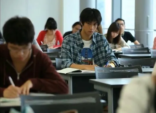 Клон (2010) в хорошем качестве через торрент Клон (2010) сериал в хорошем качестве через торрент