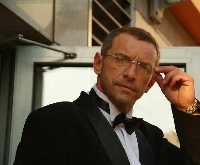 Стэп бай стэп (2011) через торрент скачать Стэп бай стэп (2011) фильм через торрент скачать