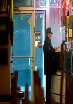 Комик (2016) через торрент скачать Комик (2016) фильм через торрент скачать