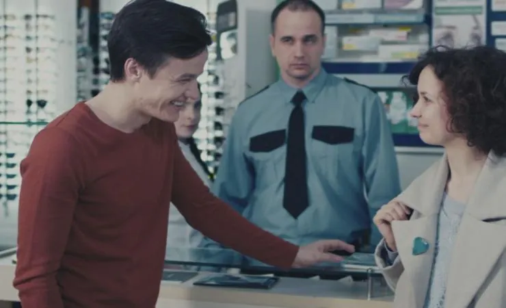 Любовный треугольник (2019) в хорошем качестве через торрент Любовный треугольник (2019) фильм в хорошем качестве через торрент