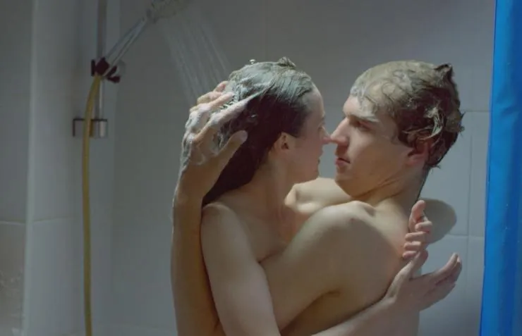 Любовный треугольник (2019) через торрент бесплатно Любовный треугольник (2019) фильм через торрент бесплатно