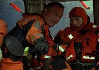 Спасатель (2006) через торрент бесплатно Спасатель (2006) фильм через торрент бесплатно