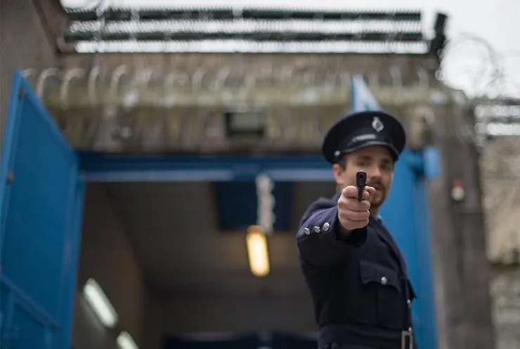 Побег из тюрьмы Мейз (2017) через торрент бесплатно Побег из тюрьмы Мейз (2017) фильм через торрент бесплатно