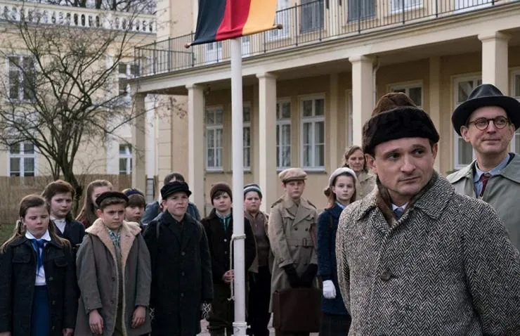 Молчащий класс (2018) через торрент бесплатно Молчащий класс (2018) фильм через торрент бесплатно