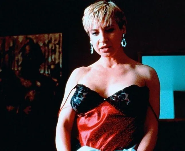 Поспешное бегство (1991) через торрент бесплатно Поспешное бегство (1991) фильм через торрент бесплатно