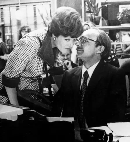 Служебный роман (1977) через торрент бесплатно Служебный роман (1977) фильм через торрент бесплатно