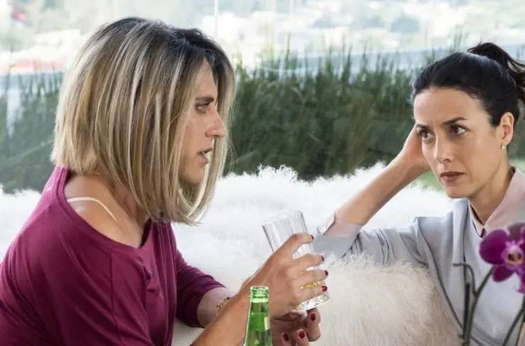 Дом цветов (2018) через торрент бесплатно Дом цветов (2018) сериал через торрент бесплатно