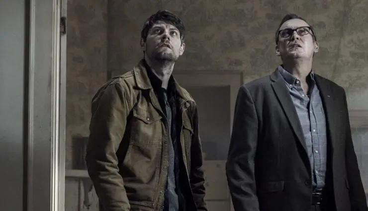 Изгой (2016) через торрент бесплатно Изгой (2016) сериал через торрент бесплатно