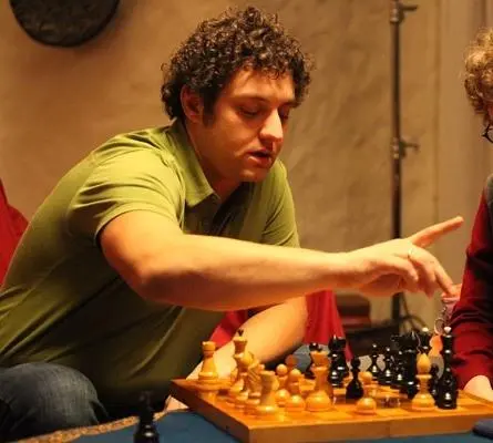 Школа для толстушек (2010) через торрент бесплатно Школа для толстушек (2010) фильм через торрент бесплатно