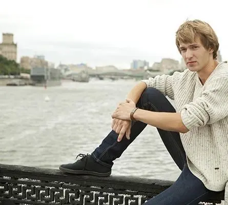 Лестница в небеса (2013) через торрент скачать Лестница в небеса (2013) сериал через торрент скачать