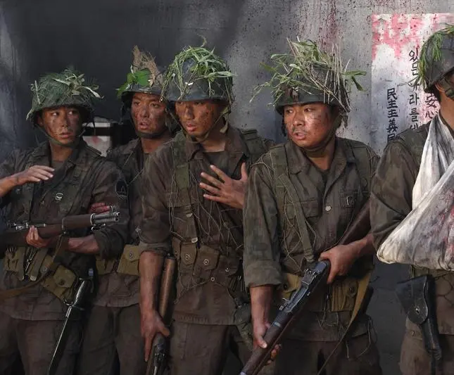 Товарищи (2010) через торрент бесплатно Товарищи (2010) сериал через торрент бесплатно