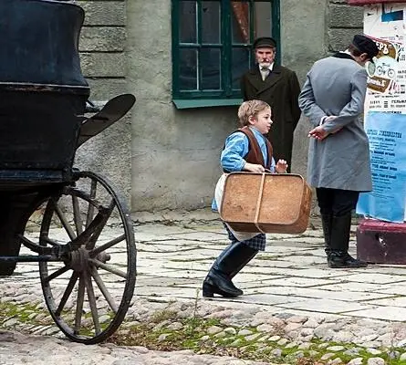 В лесах и на горах (2010) через торрент скачать В лесах и на горах (2010) сериал через торрент скачать