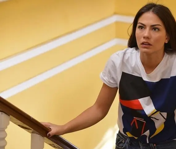 Ранняя пташка (2018) через торрент скачать Ранняя пташка (2018) сериал через торрент скачать