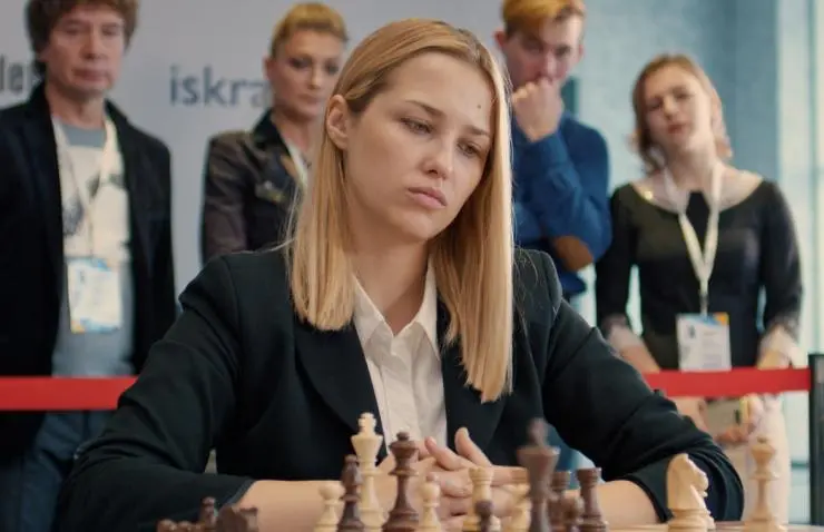 Ловушка для королевы (2019) через торрент скачать Ловушка для королевы (2019) сериал через торрент скачать