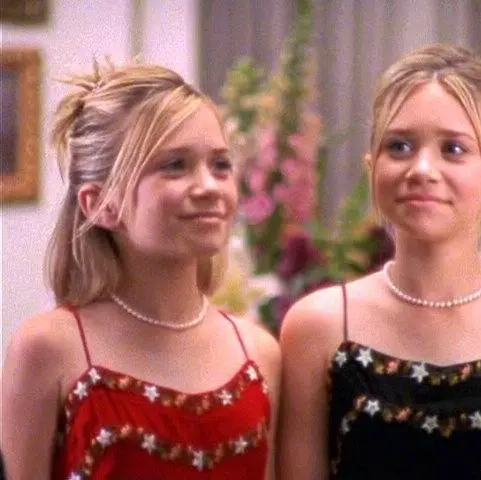 Паспорт в Париж (1999) через торрент скачать Паспорт в Париж (1999) фильм через торрент скачать