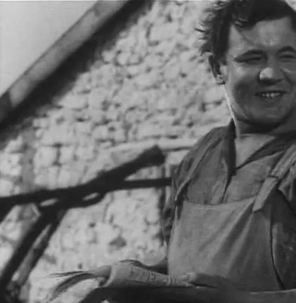 Трактористы (1939) в хорошем качестве через торрент Трактористы (1939) фильм в хорошем качестве через торрент