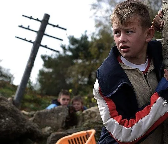 Невидимые дети (2005) через торрент бесплатно Невидимые дети (2005) фильм через торрент бесплатно