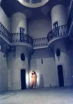 Обнаженный вампир (1970) через торрент скачать Обнаженный вампир (1970) фильм через торрент скачать