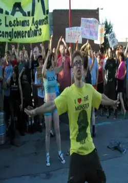 Атака куриных зомби (2006) через торрент бесплатно Атака куриных зомби (2006) фильм через торрент бесплатно