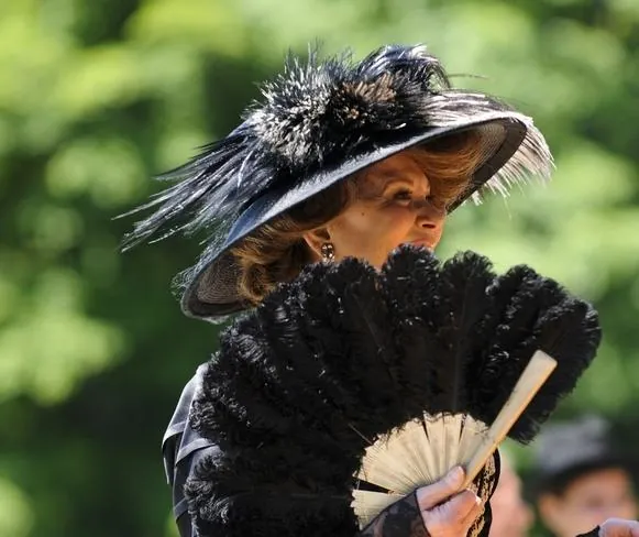 Тихая гора (2014) через торрент скачать Тихая гора (2014) фильм через торрент скачать