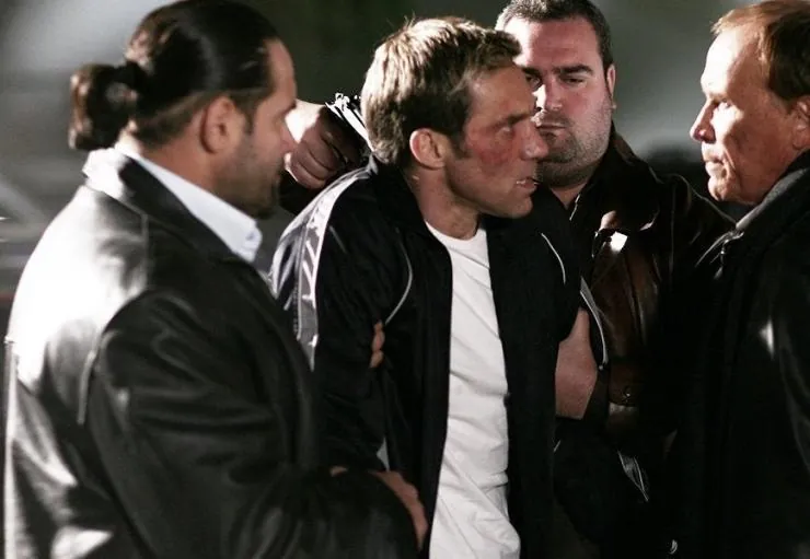 Боец поневоле (2011) через торрент бесплатно Боец поневоле (2011) фильм через торрент бесплатно