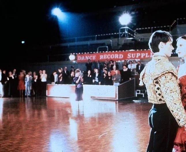 Танцы без правил (1992) через торрент бесплатно Танцы без правил (1992) фильм через торрент бесплатно