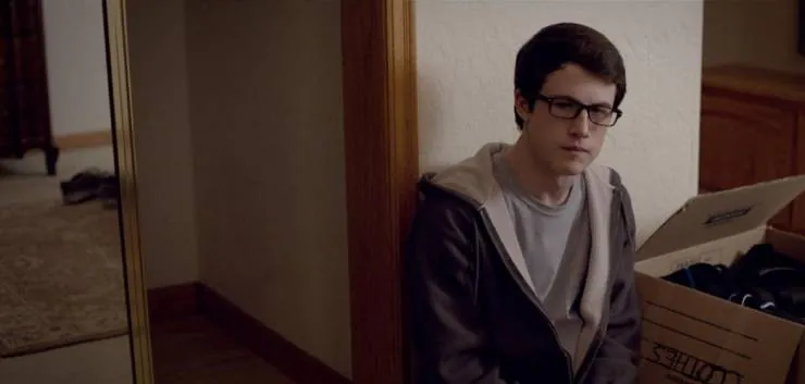 Дом на продажу (2018) через торрент бесплатно Дом на продажу (2018) фильм через торрент бесплатно