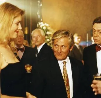 Цирк сгорел, и клоуны разбежались (1998) через торрент бесплатно Цирк сгорел, и клоуны разбежались (1998) фильм через торрент бесплатно