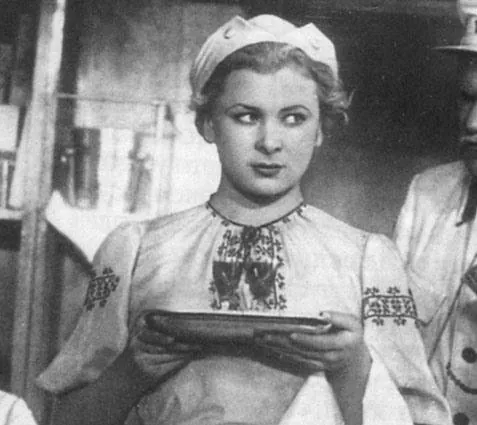 Девушка с характером (1939) через торрент скачать Девушка с характером (1939) фильм через торрент скачать