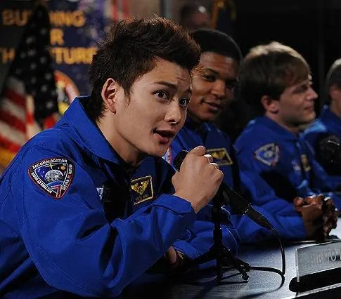 Космические братья (2012) через торрент скачать Космические братья (2012) фильм через торрент скачать