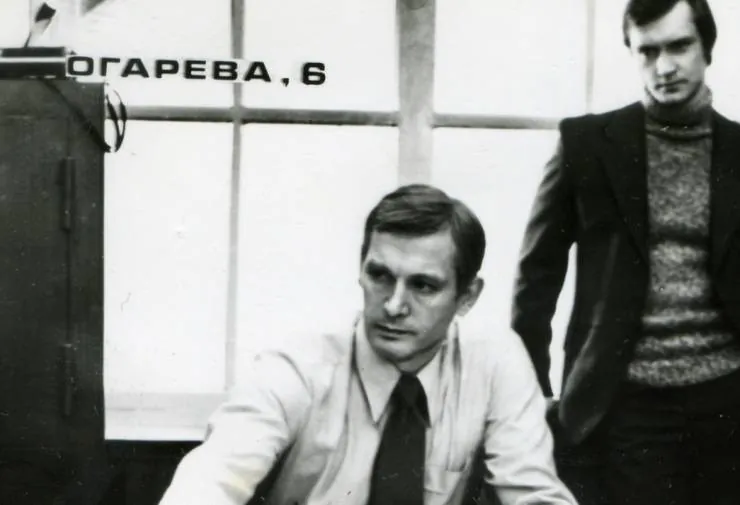 Огарева, 6 (1981) через торрент скачать Огарева, 6 (1981) фильм через торрент скачать