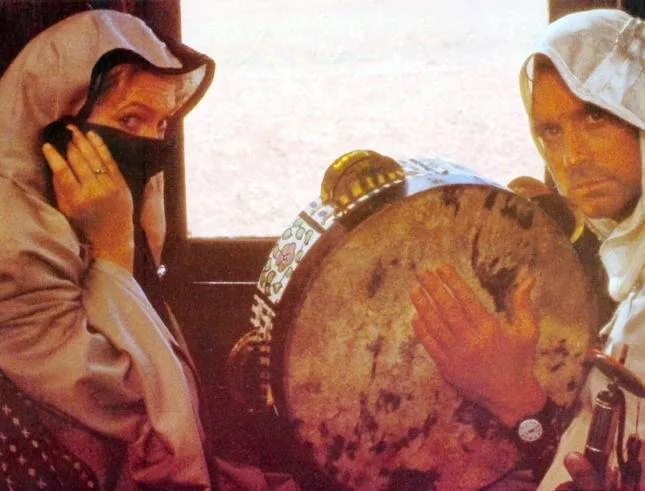 Жемчужина Нила (1985) через торрент бесплатно Жемчужина Нила (1985) фильм через торрент бесплатно