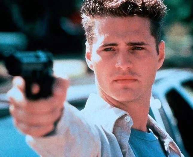 Хладнокровный (1995) через торрент скачать Хладнокровный (1995) фильм через торрент скачать