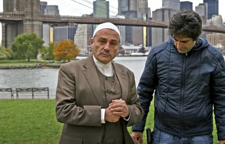 Пять минаретов в Нью-Йорке (2010) через торрент скачать Пять минаретов в Нью-Йорке (2010) фильм через торрент скачать