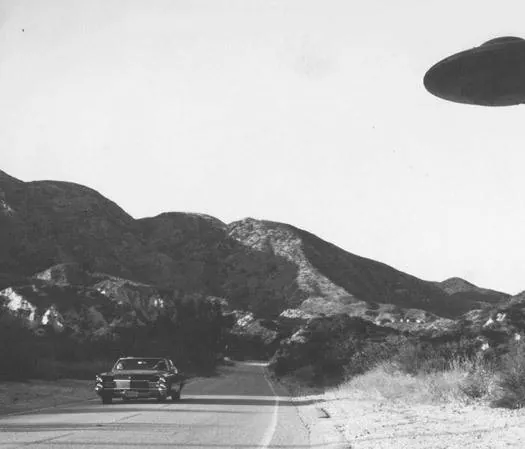 Человек-краб с Марса (1988) через торрент бесплатно Человек-краб с Марса (1988) фильм через торрент бесплатно