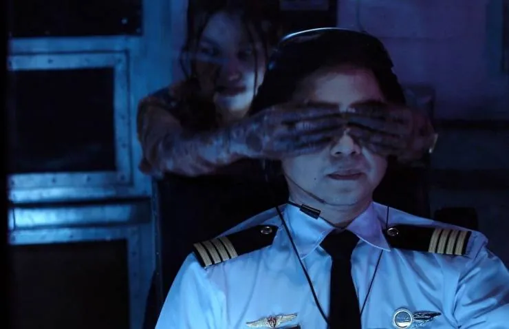 Призрачный рейс (2012) через торрент бесплатно Призрачный рейс (2012) фильм через торрент бесплатно