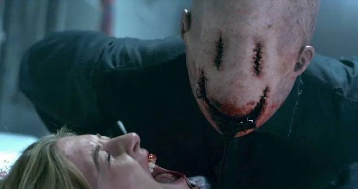 Смайли (2012) через торрент скачать Смайли (2012) фильм через торрент скачать