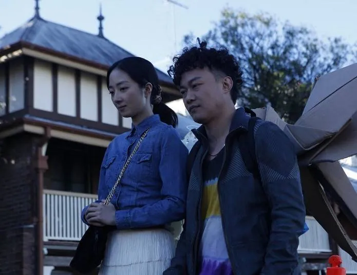 Любовь в космосе (2011) через торрент скачать Любовь в космосе (2011) фильм через торрент скачать