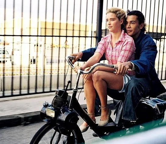 Лила говорит (2004) через торрент бесплатно Лила говорит (2004) фильм через торрент бесплатно