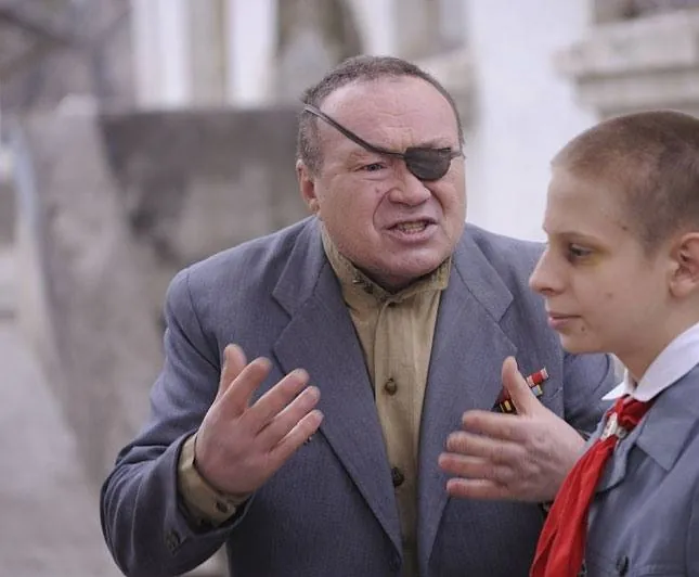 Крест в круге (2009) в хорошем качестве через торрент Крест в круге (2009) сериал в хорошем качестве через торрент