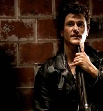 Человек-невидимка (2000) через торрент бесплатно Человек-невидимка (2000) сериал через торрент бесплатно