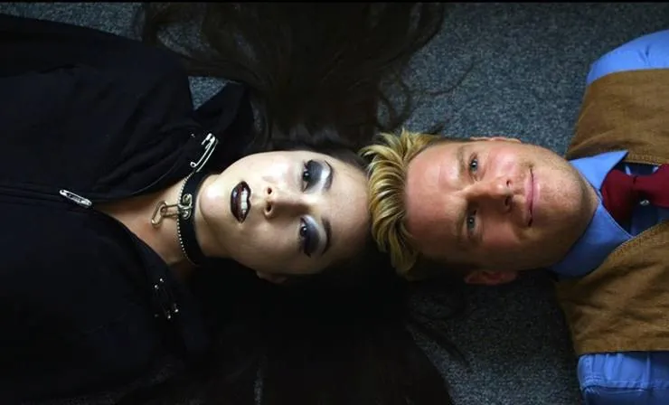 Консультант (2014) в хорошем качестве через торрент Консультант (2014) фильм в хорошем качестве через торрент