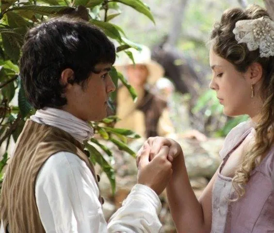 Шпионка (2010) через торрент бесплатно Шпионка (2010) сериал через торрент бесплатно