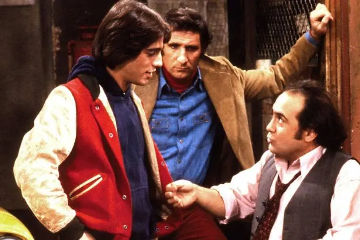 Такси (1978) в хорошем качестве через торрент Такси (1978) сериал в хорошем качестве через торрент