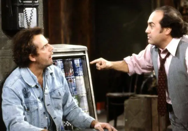 Такси (1978) через торрент скачать Такси (1978) сериал через торрент скачать